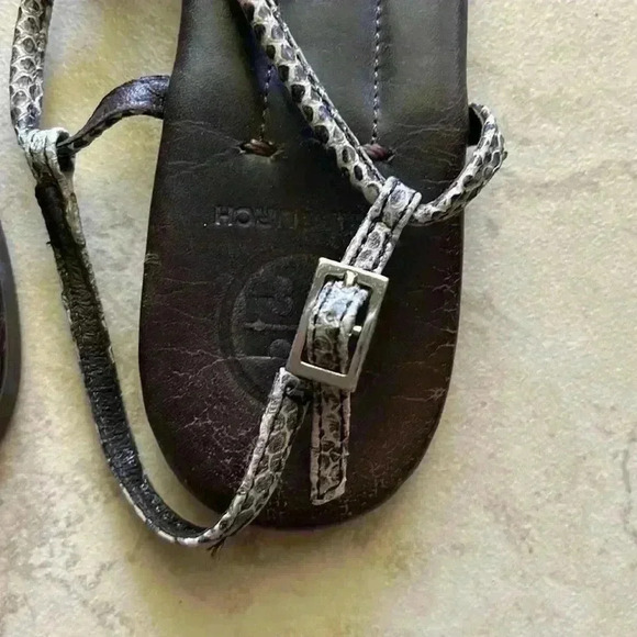 Tory Burch, black animal, print T-strap sandals 8 - Picture 7 of 13